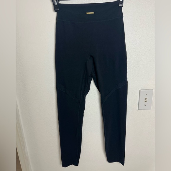 Gymshark x Whitney Simmons black high waisted butt scrunch leggings with mesh S - Picture 11 of 12